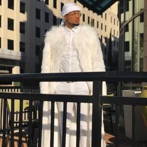 Meet your Posher, Gabriel